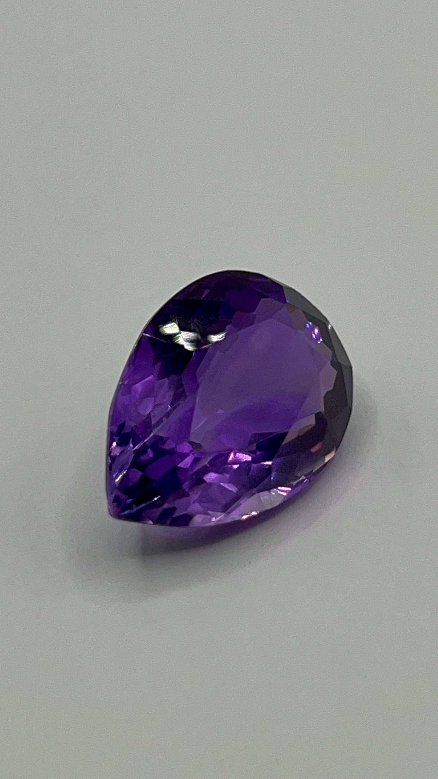 Natural Amethyst | 17.67 ct | Colour: Purple | Shape: Pear Brilliant Mixed
GIA Alumni Lab report provided