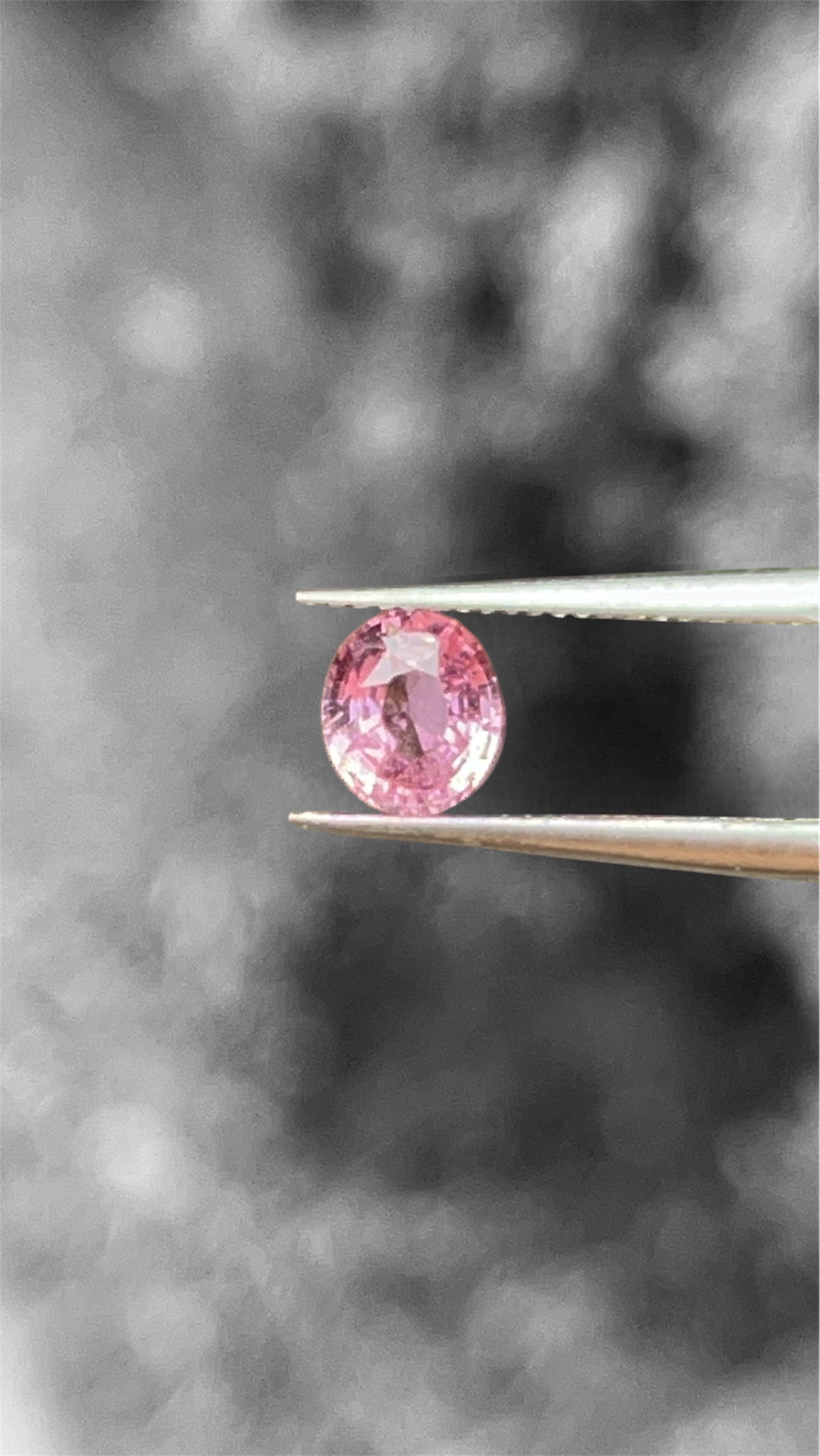 Natural Padparadscha Sapphire |1.02ct | Oval Shape | GIA Alumni Certificate provided