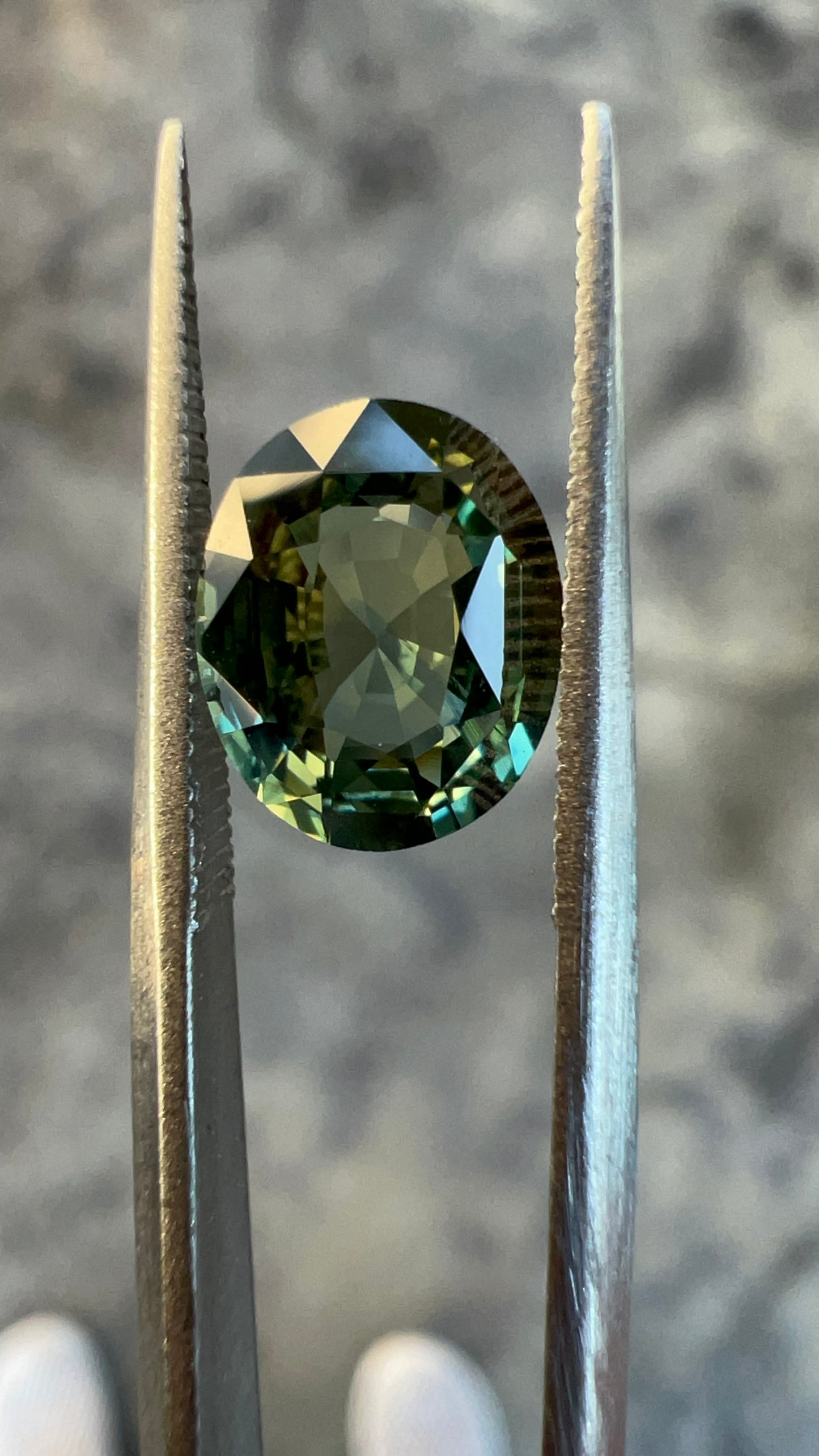 Natural Teal Sapphire | 1.60 ct | Unheated | Oval shape | Brilliant Mixed Cut | GIA Alumni Lab Report Provided