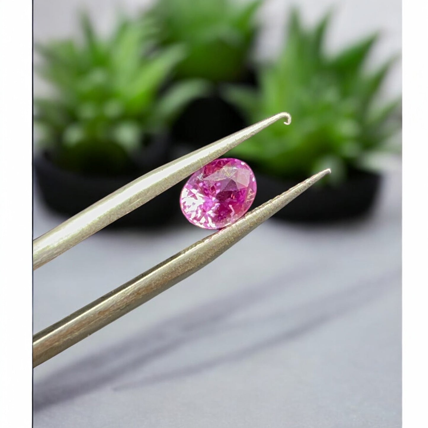 Natural Pink Sapphire | 1.07 ct | Oval shape | Unheated | Free GIA Alumni lab report