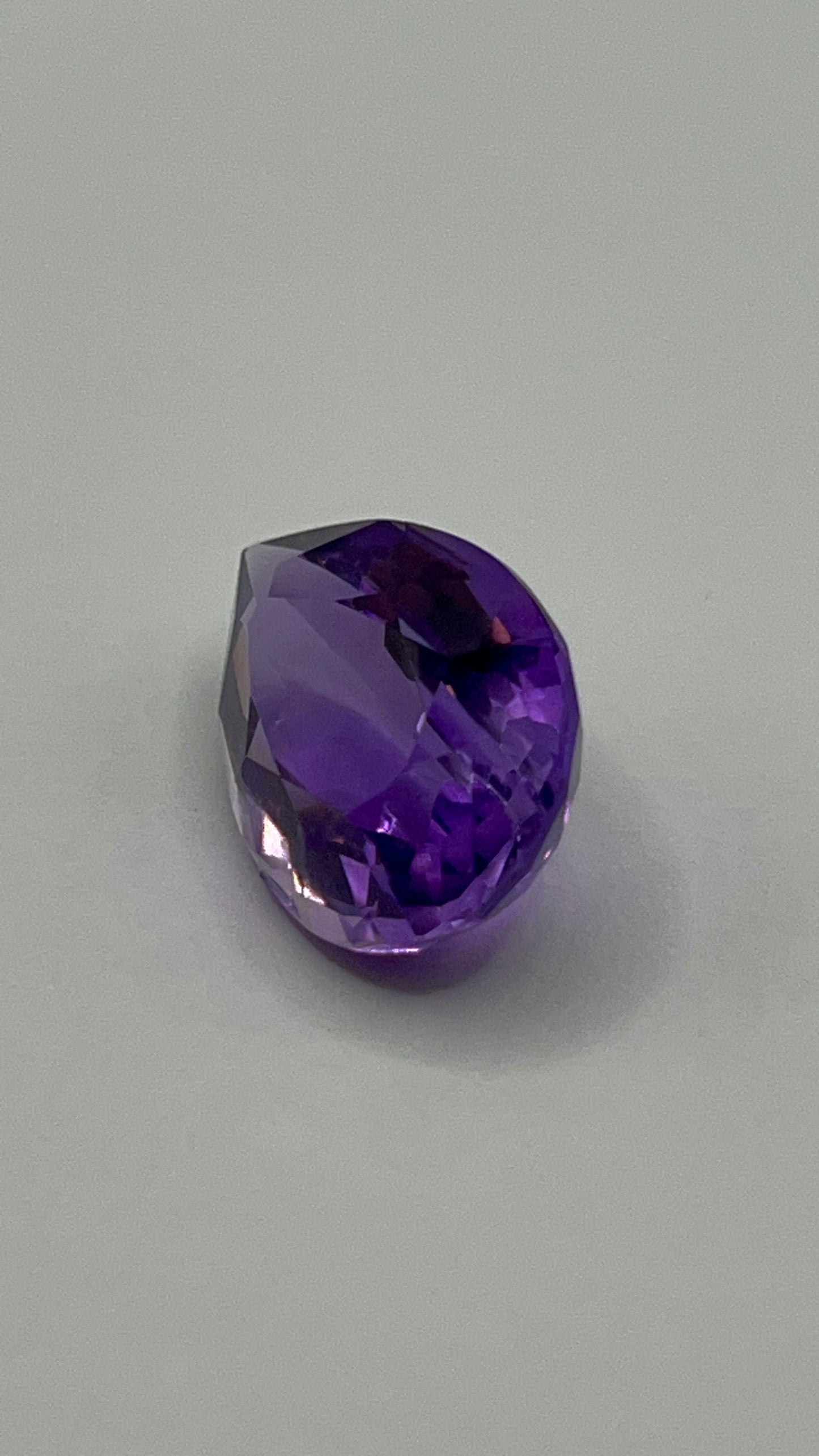 Natural Amethyst | 17.67 ct | Colour: Purple | Shape: Pear Brilliant Mixed
GIA Alumni Lab report provided