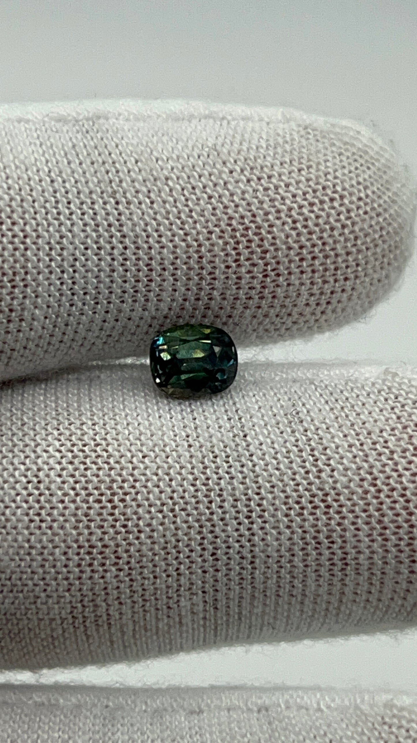 Natural Teal Sapphire | 1.28ct | Blue-Green Colour | Unheated | Free GIA Alumni lab report