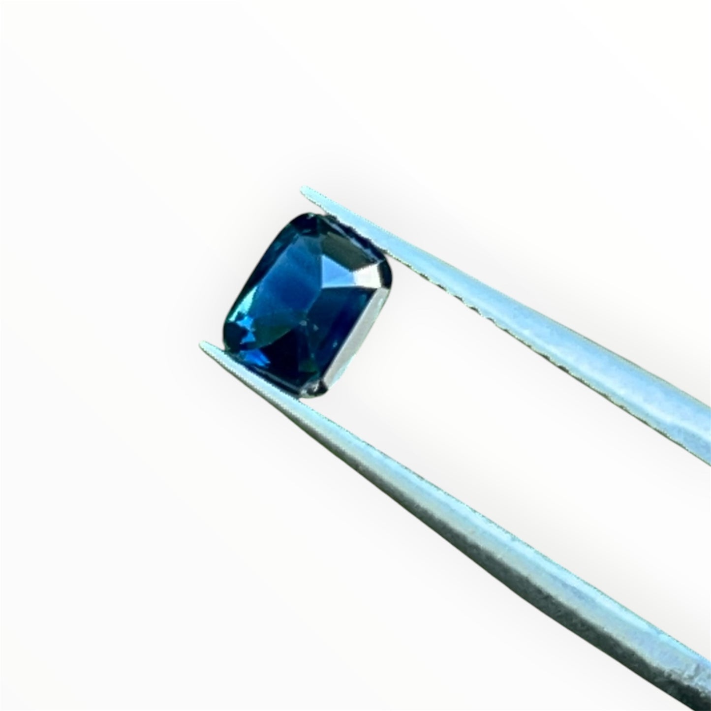 1.07ct Natural Teal Sapphire (Unheated) – Cushion Cut Blue-Green | AGL Certified Loose Gemstone