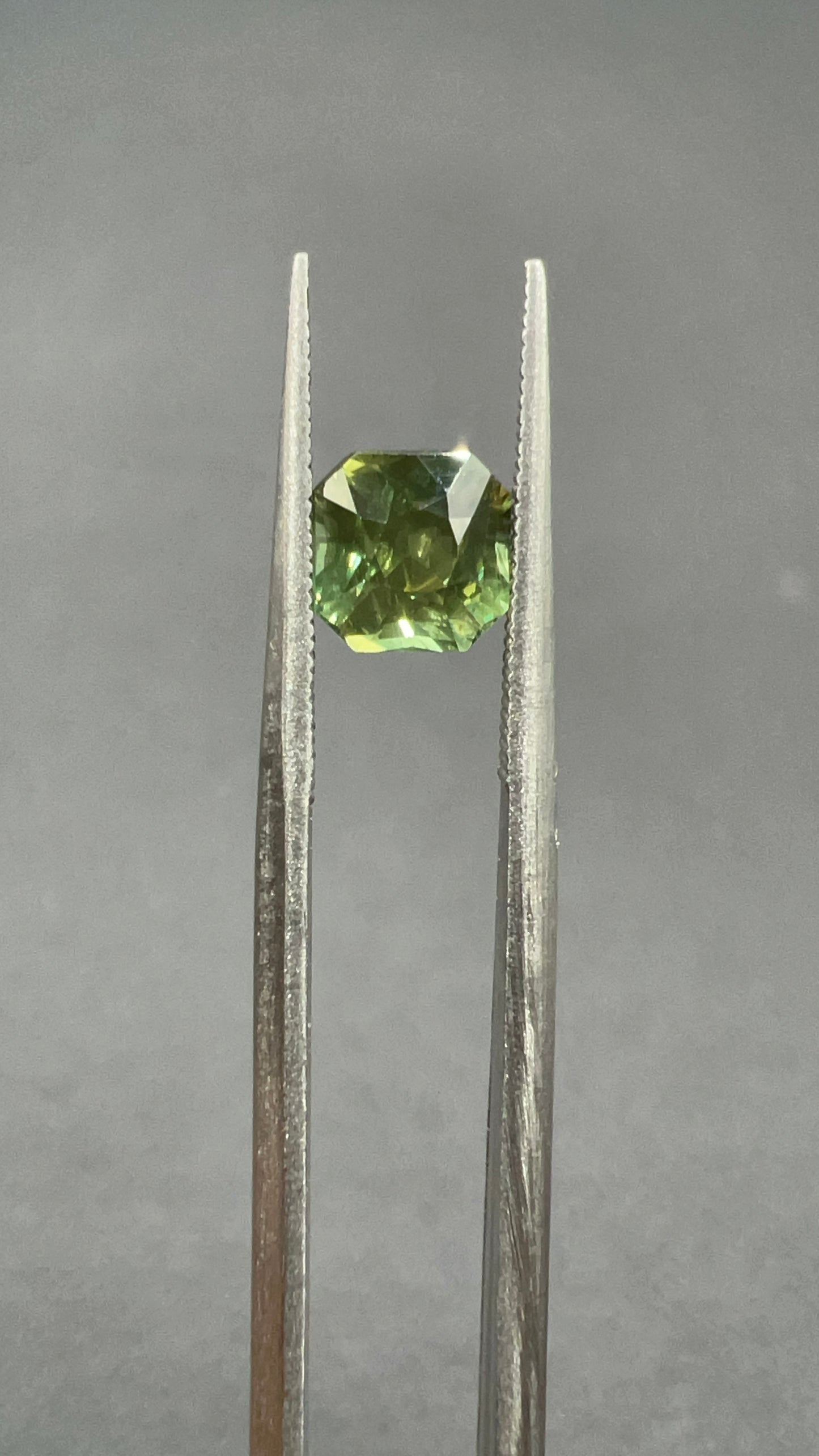 Natural Green Sapphire | 1.09ct | Heated | GIA Alumni Certificate provided