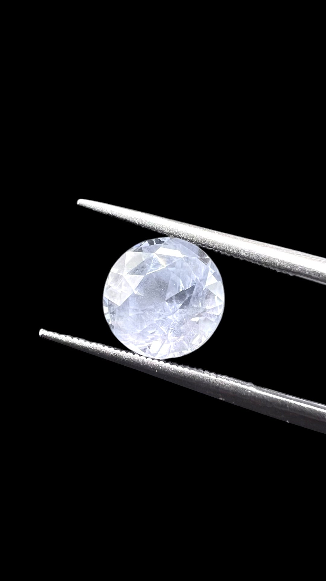 Natural White Sapphire | 2.33ct | Round shape | colourless | GIA alumni lab report provided