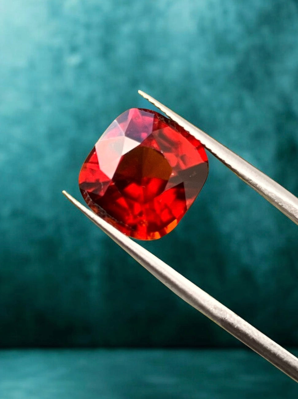 Natural Grossular Garnet (Hessonite) | 9.06ct | Cushion Brilliant Mixed | GIA Alumni Lab Report Provided