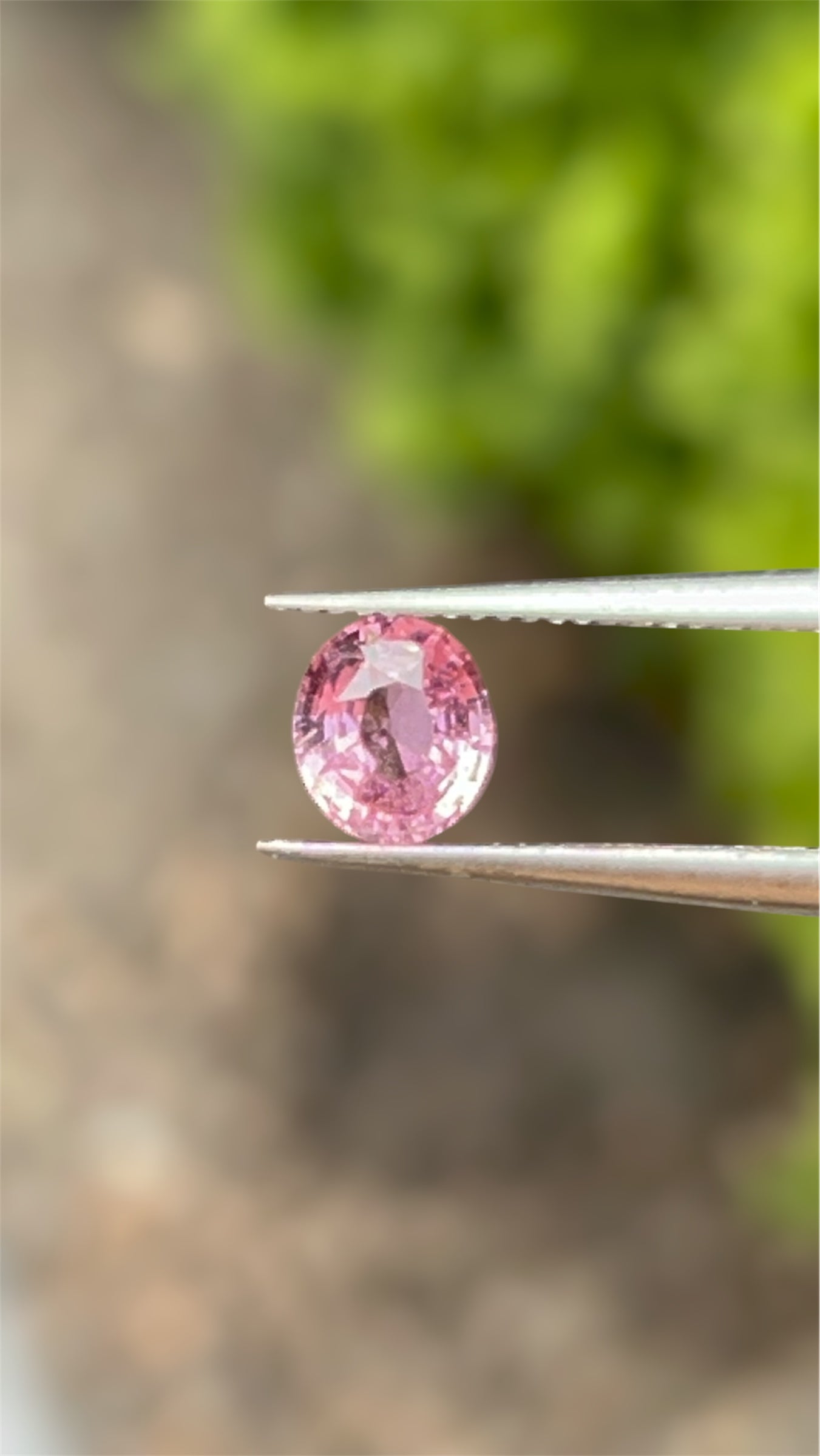 Natural Padparadscha Sapphire |1.02ct | Oval Shape | GIA Alumni Certificate provided