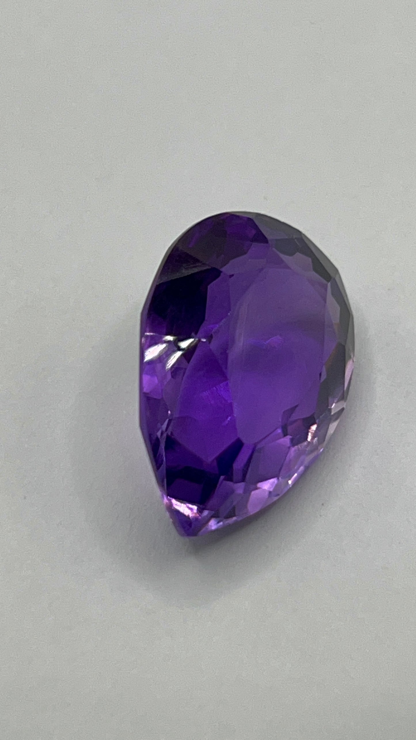 Natural Amethyst | 17.67 ct | Colour: Purple | Shape: Pear Brilliant Mixed
GIA Alumni Lab report provided