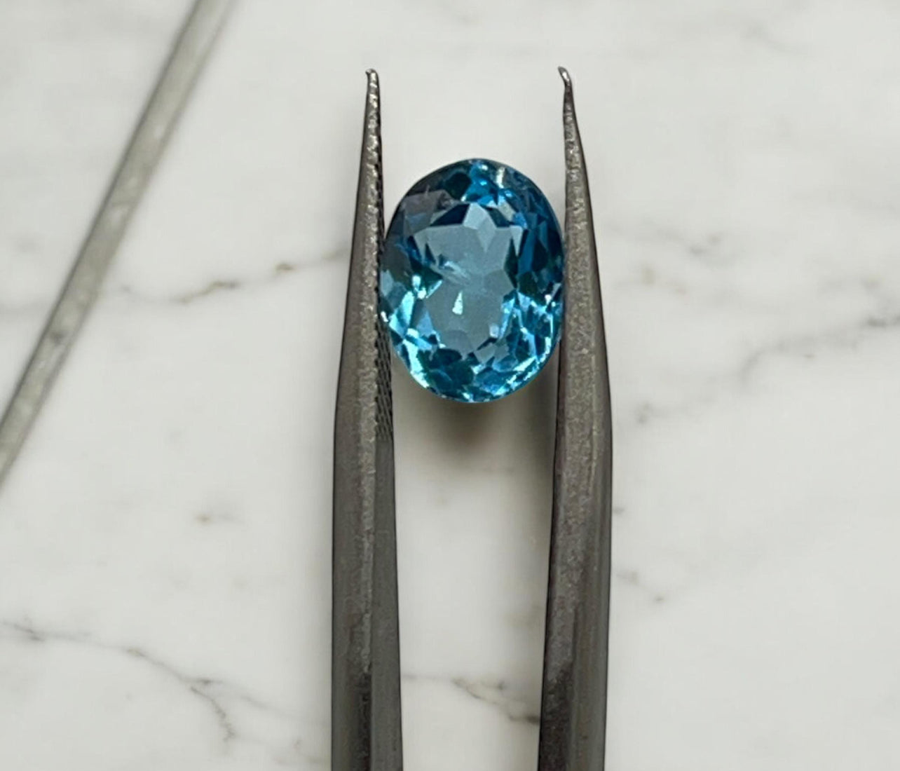 Natural Topaz | 2.69ct | Oval shape | December Birthstone | GIA Alumni lab report provided