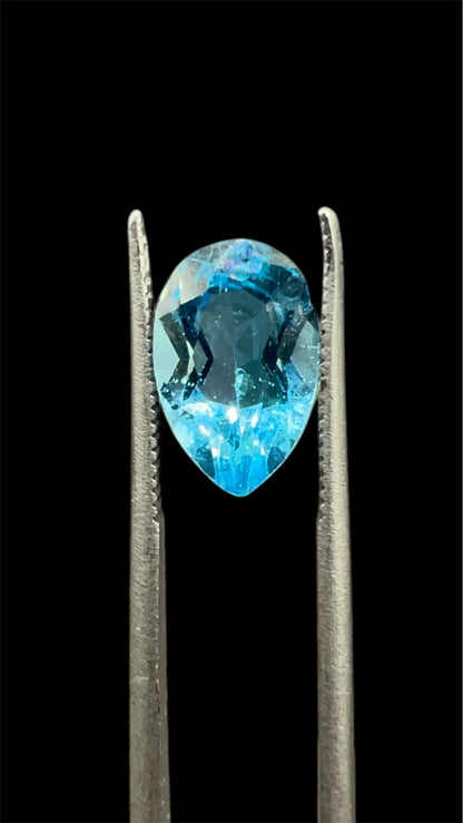 Natural Topaz | 1.73 ct | Swiss Blue Colour | Pear Brilliant Mixed |Dimension: 9.22x6.01x4.21 mm | GIA Alumni Lab Report Provided