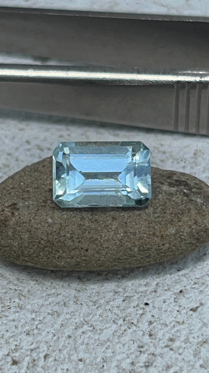 2.60 Ct Natural Aquamarine – Blue Octagon Step Cut (Certified) 9.89 x 6.67 mm