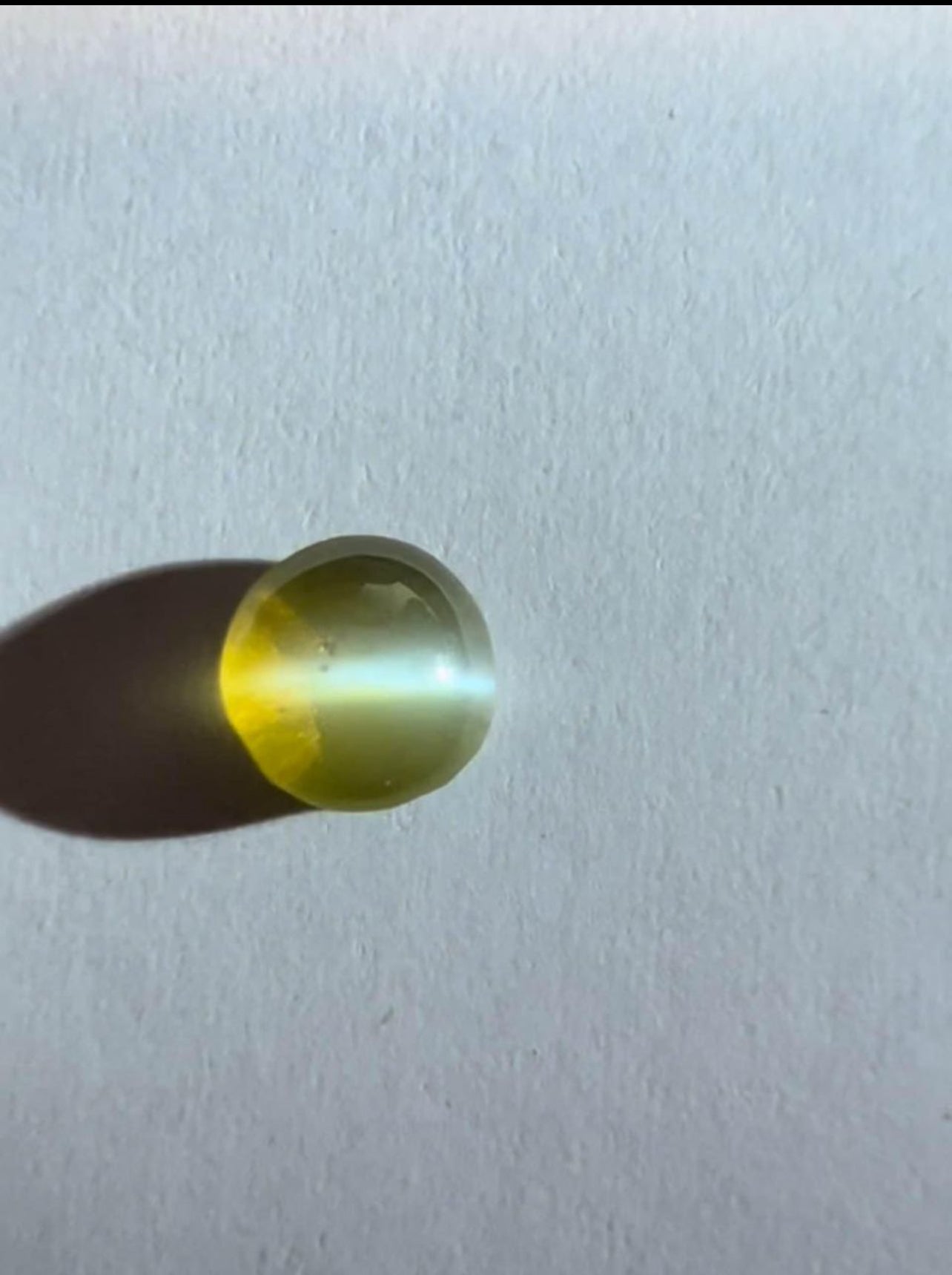 Natural Chrysoberyl Cat’s Eye | 0.94ct | Honey Colour | Cabochon Cut | Certificate of Authenticity provided