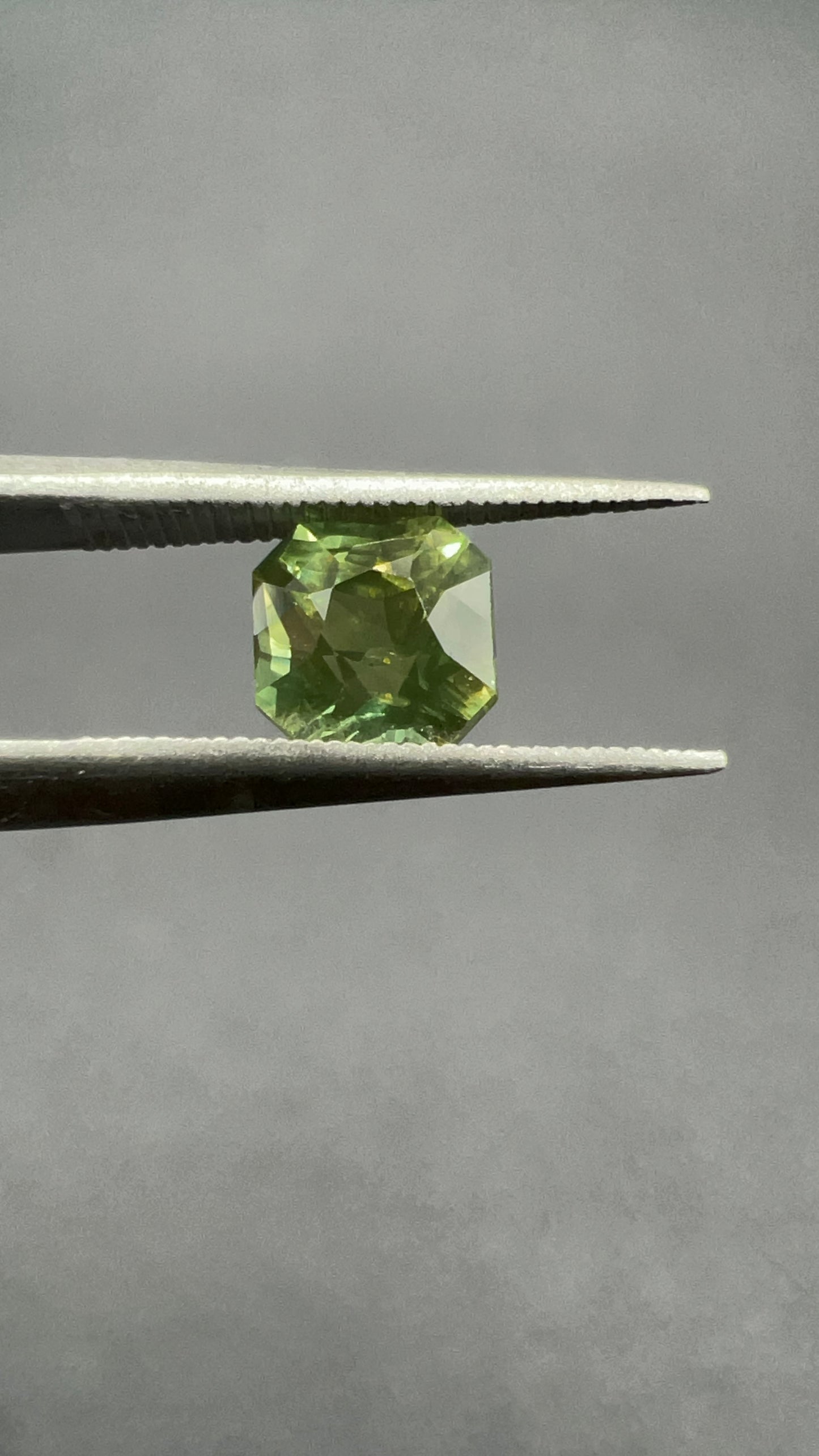 Natural Green Sapphire | 1.09ct | Heated | GIA Alumni Certificate provided