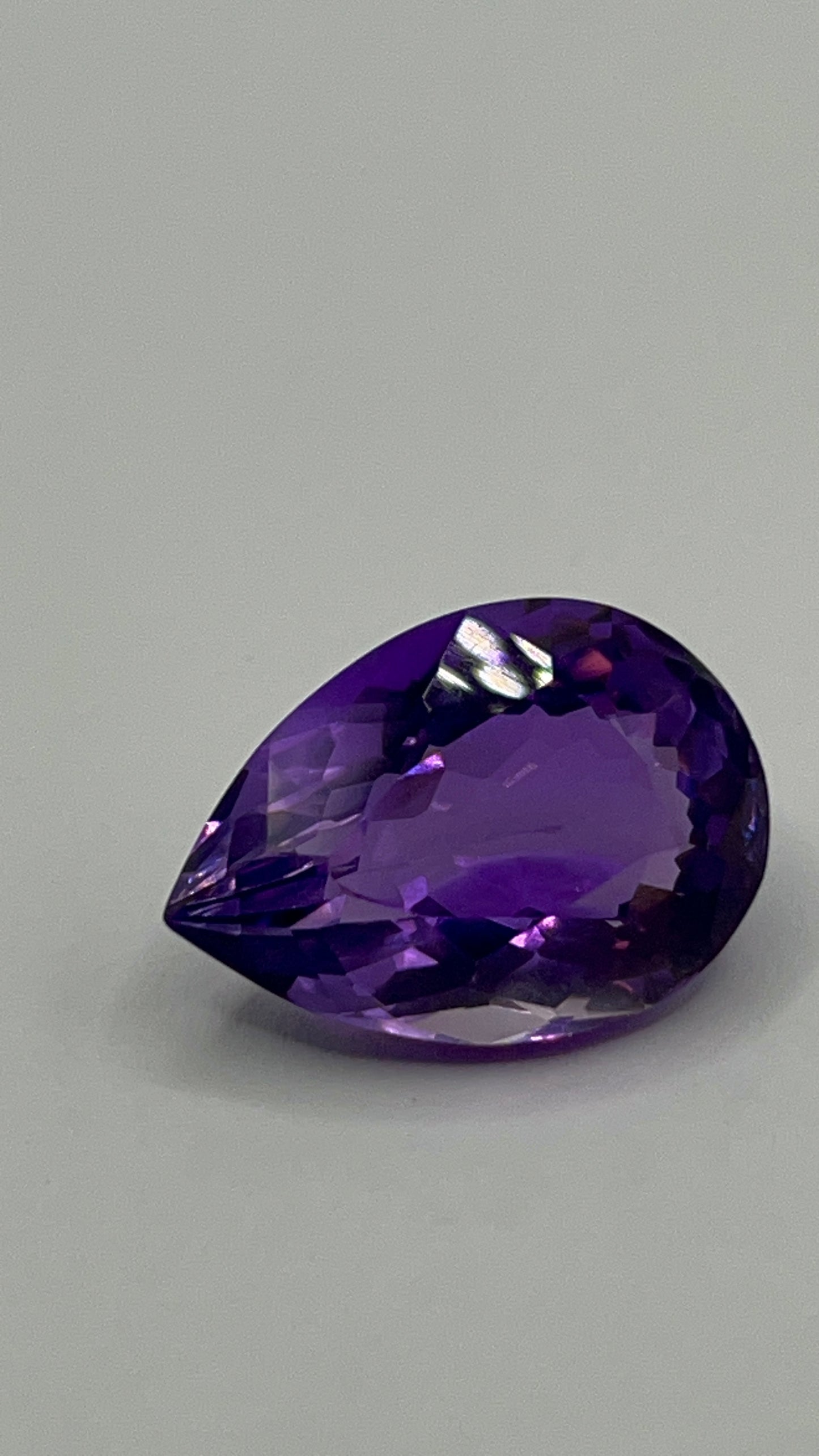 Natural Amethyst | 17.67 ct | Colour: Purple | Shape: Pear Brilliant Mixed
GIA Alumni Lab report provided