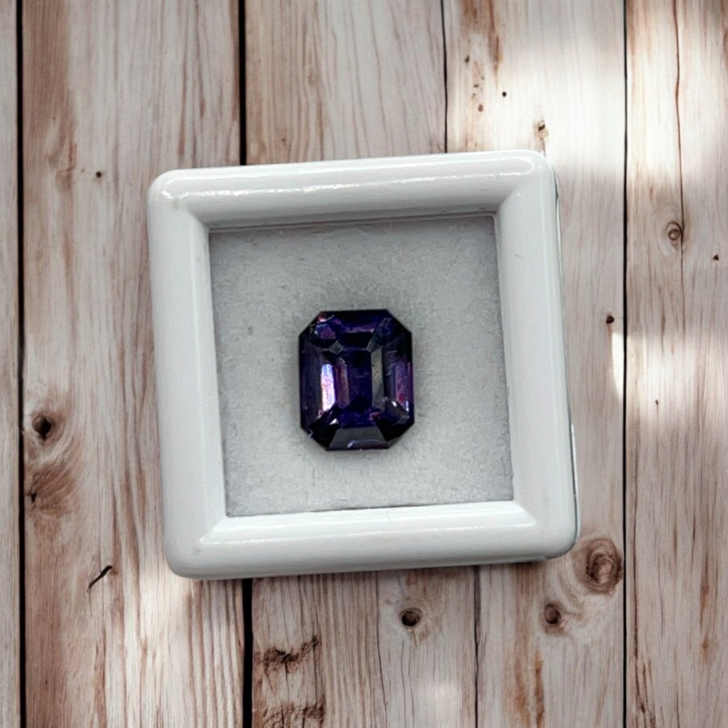 Natural Colour Changing Spinel | 1.31 ct | Octagon Step cut | GIA Alumni lab report provided