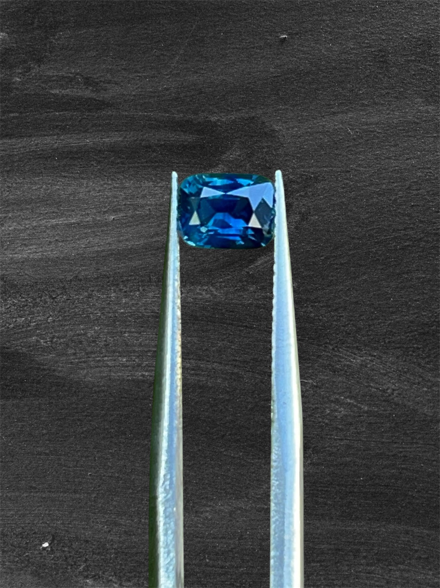 1.07ct Natural Teal Sapphire (Unheated) – Cushion Cut Blue-Green | AGL Certified Loose Gemstone