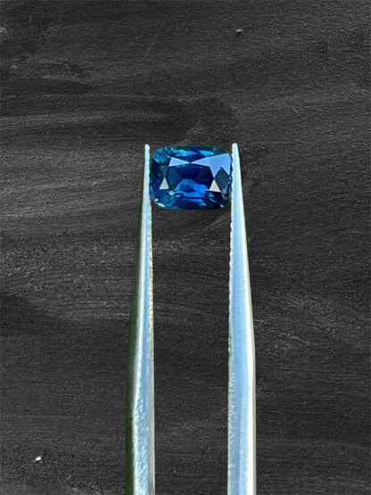 1.07ct Natural Teal Sapphire (Unheated) – Cushion Cut Blue-Green | AGL Certified Loose Gemstone
