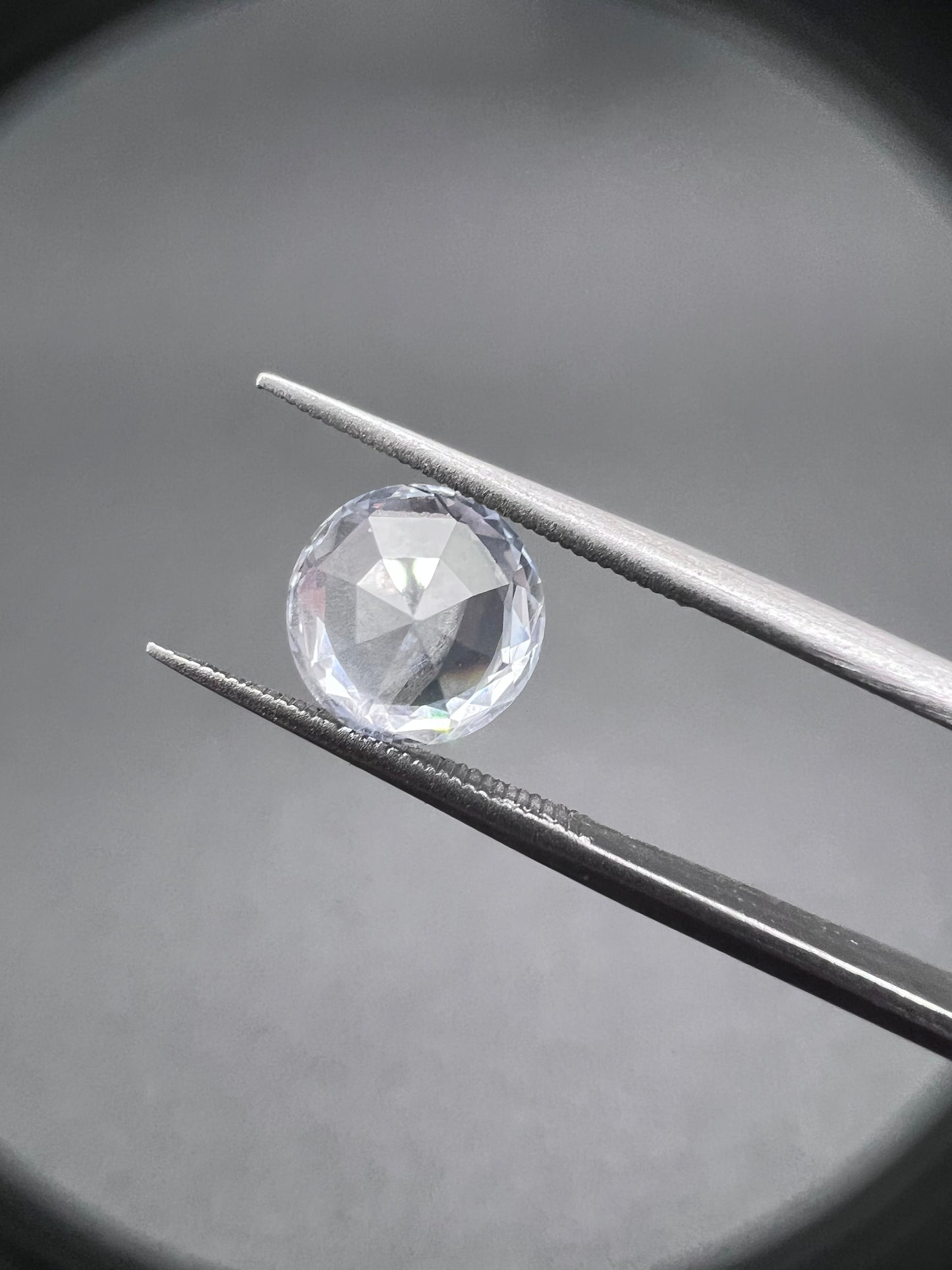 Natural White Sapphire | 2.33ct | Round shape | colourless | GIA alumni lab report provided