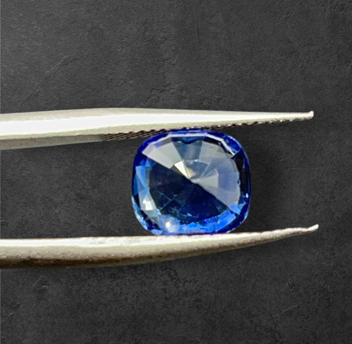 Natural Blue Sapphire | 2.17ct |cushion shaped | Free GIC lab report provided