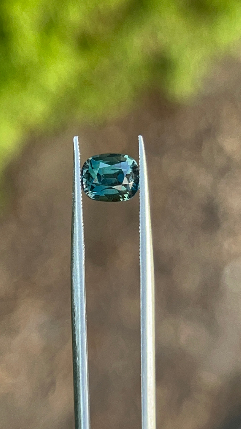 Teal Sapphire | 1.28ct | GIA Alumni Certified | Best Colour
