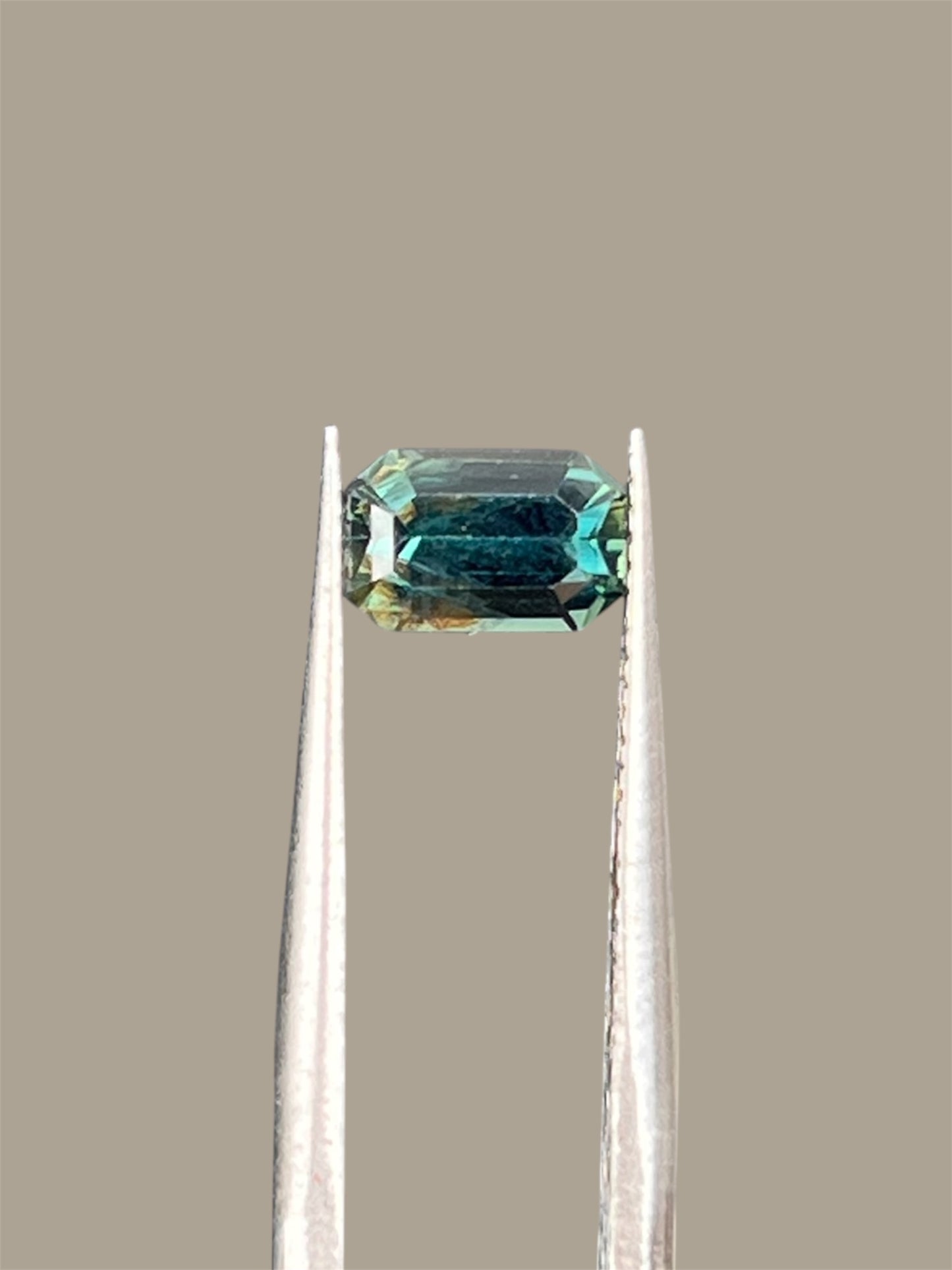 Natural Unheated Green Sapphire 1.39ct – Certified AGL Loose Gemstone
