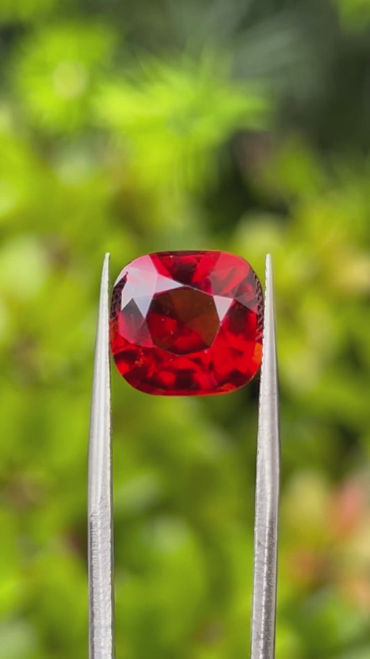 Natural Grossular Garnet (Hessonite) | 9.06ct | Cushion Brilliant Mixed | GIA Alumni Lab Report Provided