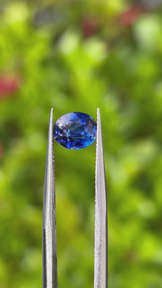 2.02 Carat Bi-Color Blue/Purple Sapphire – Natural Corundum – Certified