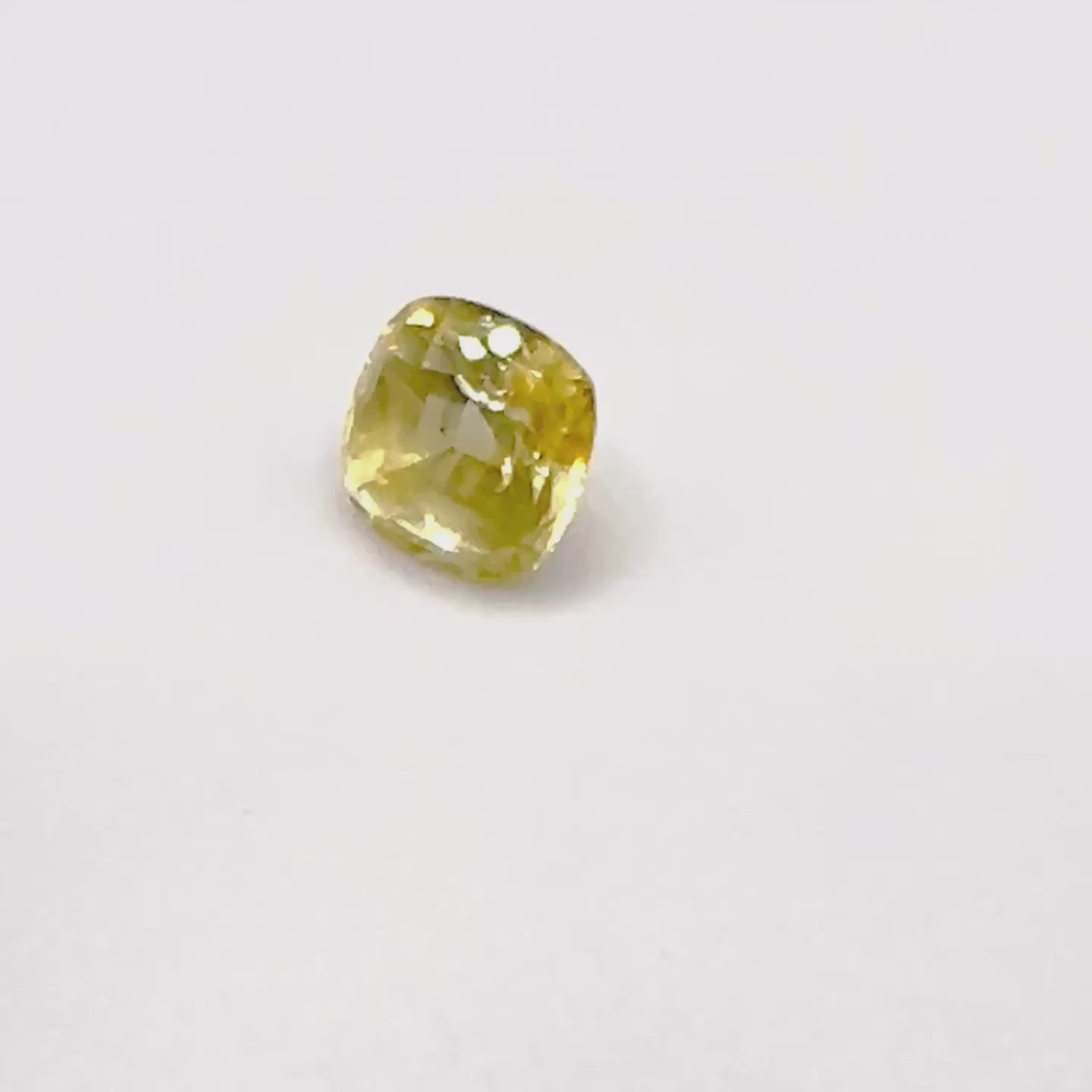 AAA+ Natural Yellow Sapphire | 2.81 | Unheated | loupe Clean Gemstone | Origin: Sri Lanka | Certified