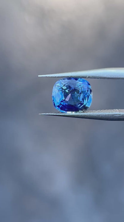 Natural Blue Sapphire | 2.17ct |cushion shaped | Free GIC lab report provided