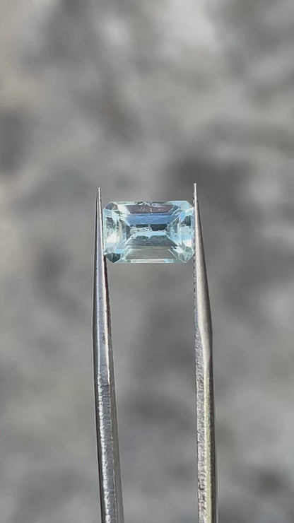 2.60 Ct Natural Aquamarine – Blue Octagon Step Cut (Certified) 9.89 x 6.67 mm