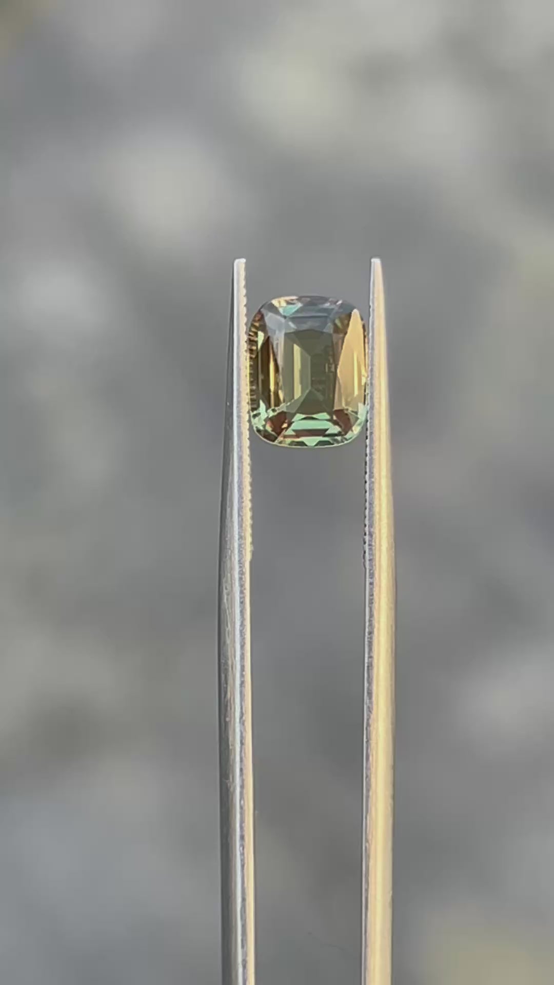 Natural Alexandrite | 1.11ct | Good Colour change from green to purple under incandescent light | Rectangular cushion cut | Certificate from GIA alumni member
