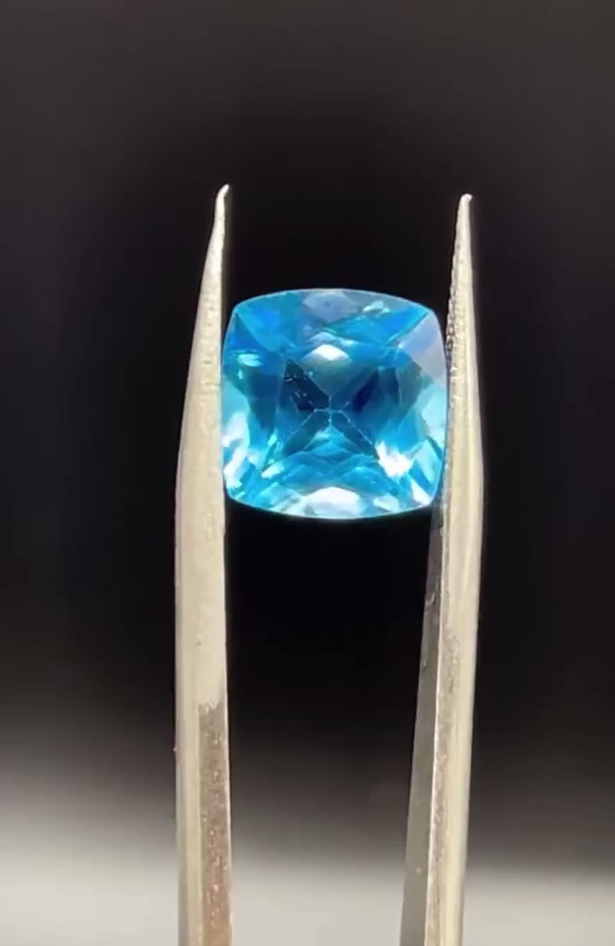 Natural Topaz | 5.57 ct | Cushion shape | Swiss Blue Colour | December Birthstone | GIA Alumni lab report provided