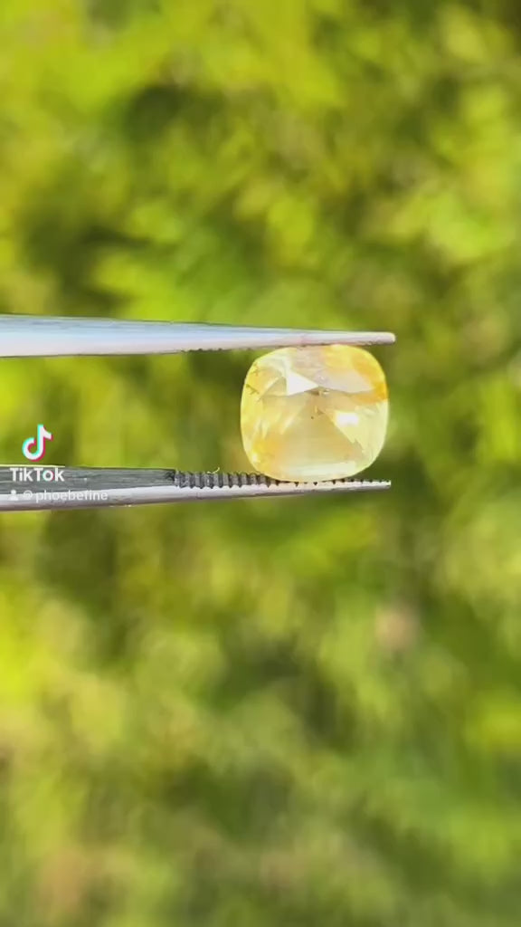 AAA+ Natural Yellow Sapphire | 2.81 | Unheated | loupe Clean Gemstone | Origin: Sri Lanka | Certified