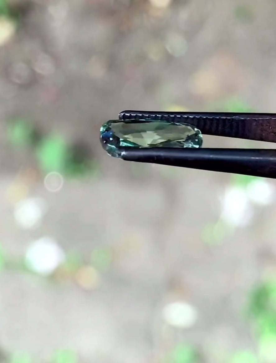 Natural Chrysoberyl Alexandrite | Colour-change from Bluish-Green to Purplish-Red | 2.00 ct | Cushion Mixed Cut | Certification from French Gemological Laboratory